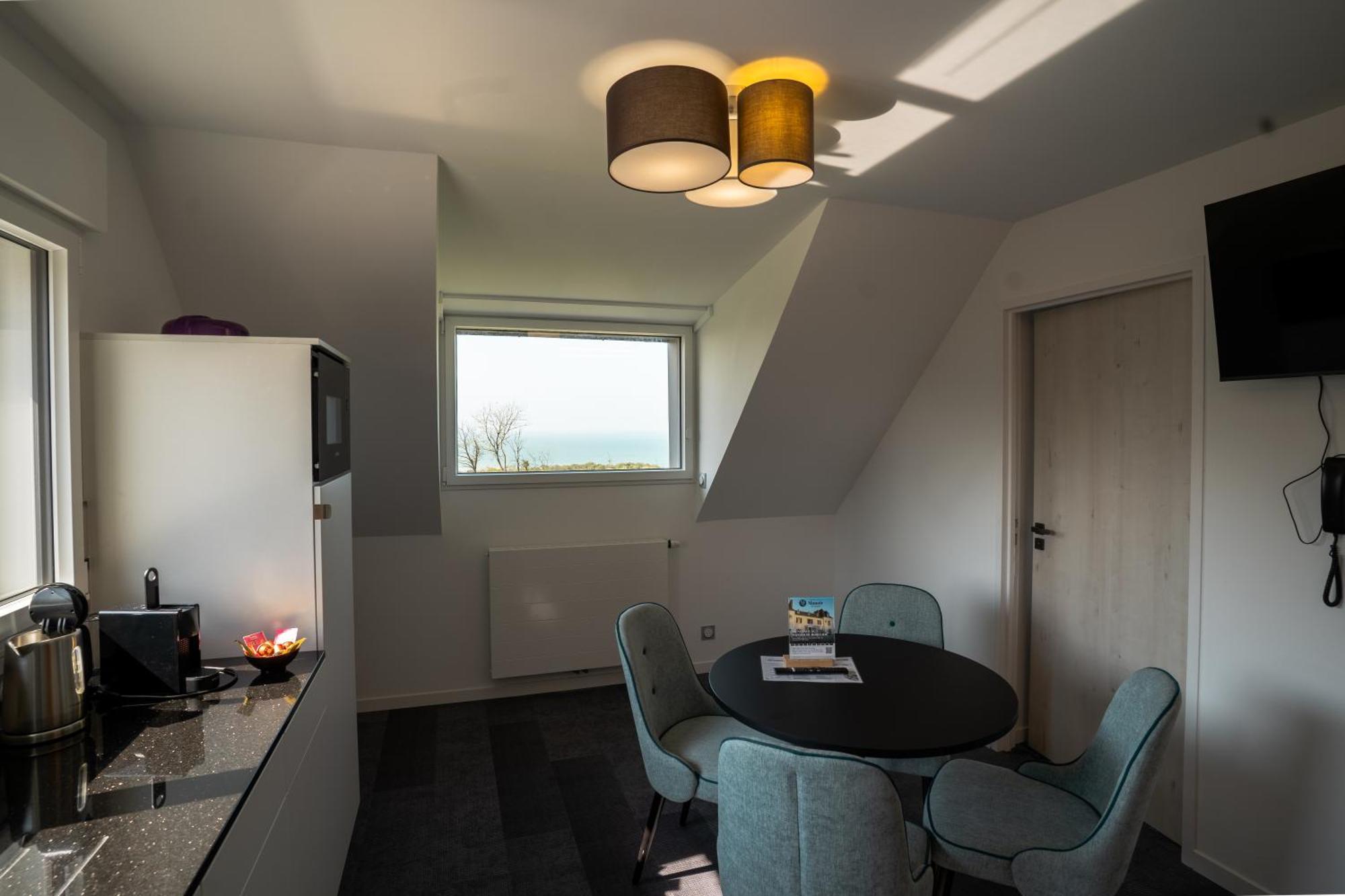 Hotel Le Manoir Du Roselier 普勒林 外观 照片