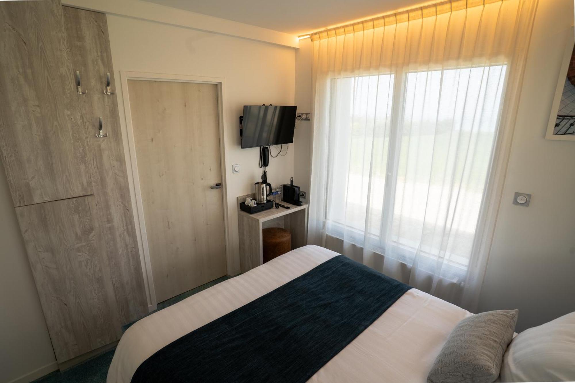 Hotel Le Manoir Du Roselier 普勒林 外观 照片