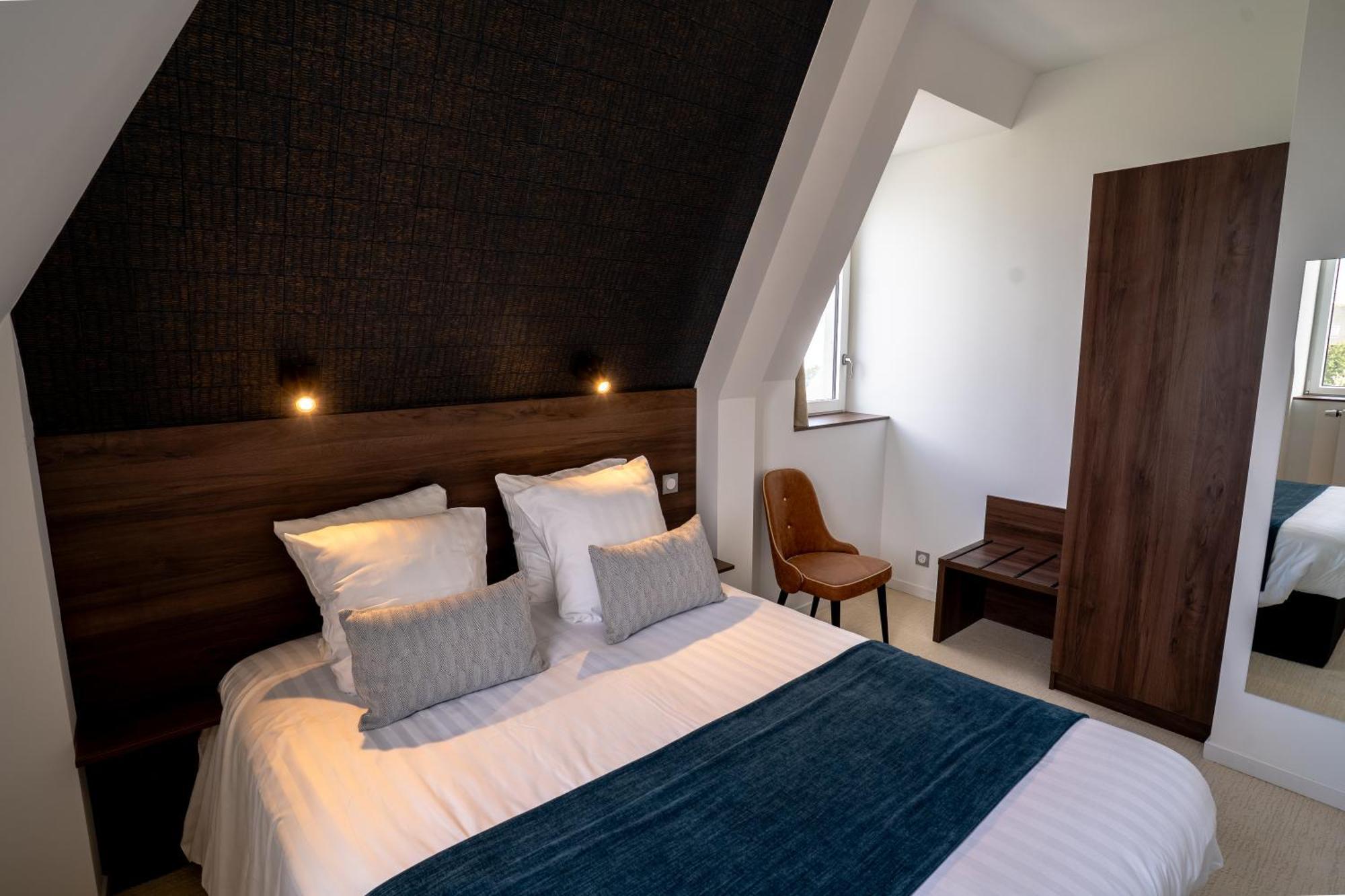 Hotel Le Manoir Du Roselier 普勒林 外观 照片